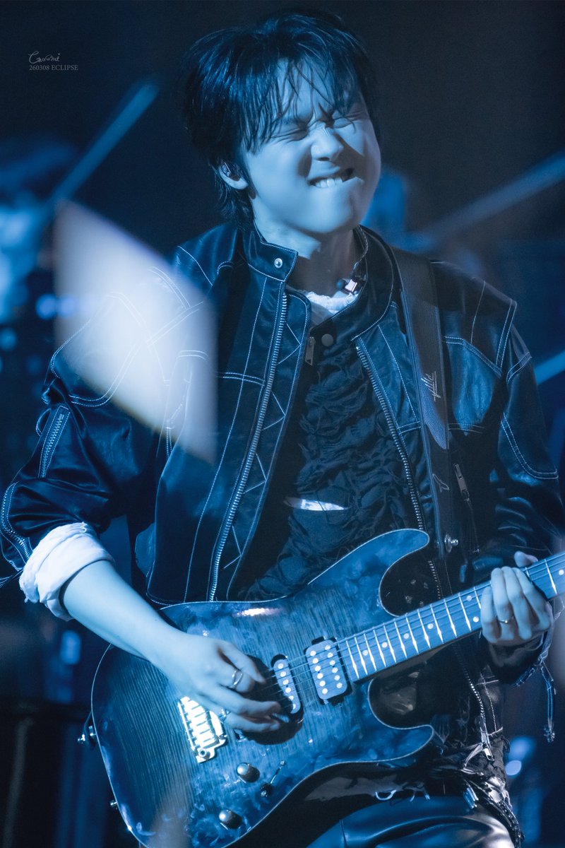 gurumi_photos's tweet photo. 260308 PITTA 강형호 ECLIPSE 일요일

귀여워 🎸

#PITTA #강형호
#포레스텔라 #Forestella https://t.co/RKvZSANq8k