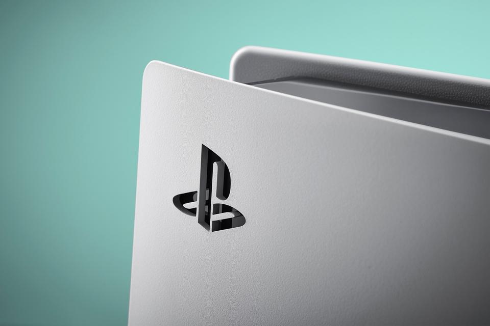 Forbes's tweet photo. Sony Ditches Games On Physical Discs By January 2028
https://t.co/vSbF3W5rnE https://t.co/yXpv1ziMUa