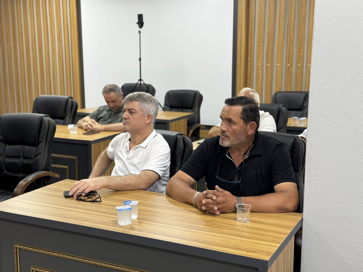 pbbfatihakin's tweet photo. Temmuz Ayı Olağan Meclis Toplantımızı gerçekleştirdik.

İlçemizin gündemindeki konuları değerlendirerek meclis üyelerimizle birlikte kararlarımızı aldık. Alınan kararların ilçemize, kıymetli hemşehrilerimize ve Pamukova’mıza hayırlı olmasını temenni ediyorum. https://t.co/mtuXy9cXCg