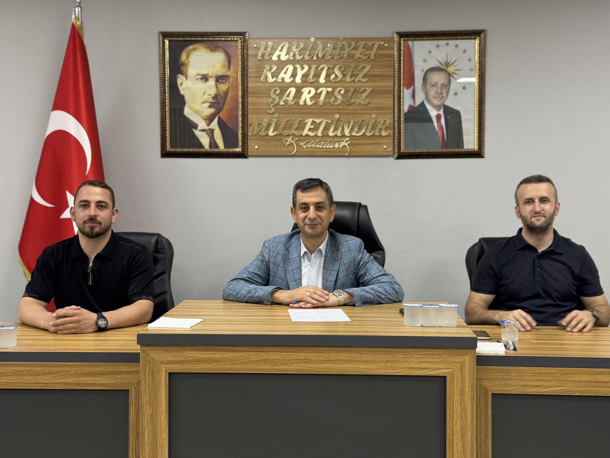 pbbfatihakin's tweet photo. Temmuz Ayı Olağan Meclis Toplantımızı gerçekleştirdik.

İlçemizin gündemindeki konuları değerlendirerek meclis üyelerimizle birlikte kararlarımızı aldık. Alınan kararların ilçemize, kıymetli hemşehrilerimize ve Pamukova’mıza hayırlı olmasını temenni ediyorum. https://t.co/mtuXy9cXCg