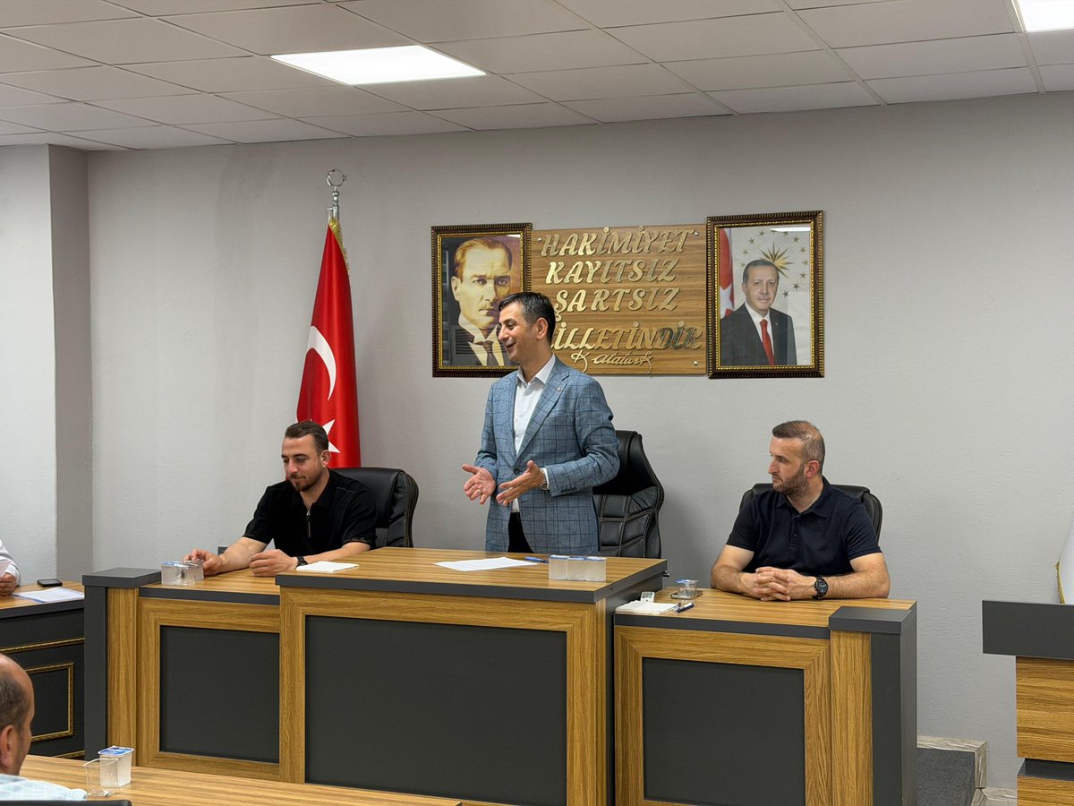 pbbfatihakin's tweet photo. Temmuz Ayı Olağan Meclis Toplantımızı gerçekleştirdik.

İlçemizin gündemindeki konuları değerlendirerek meclis üyelerimizle birlikte kararlarımızı aldık. Alınan kararların ilçemize, kıymetli hemşehrilerimize ve Pamukova’mıza hayırlı olmasını temenni ediyorum. https://t.co/mtuXy9cXCg