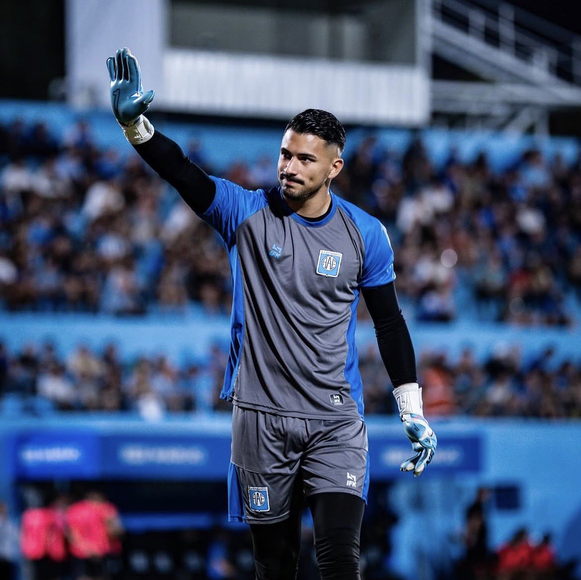 urieliugt's tweet photo. 🚨Renzo Bacchia es nuevo refuerzo de #Progreso 🇺🇾

↪️ Llega en condición de libre desde #EstudiantesRC. Contrato hasta fin de año. https://t.co/jUcY4EZFcy