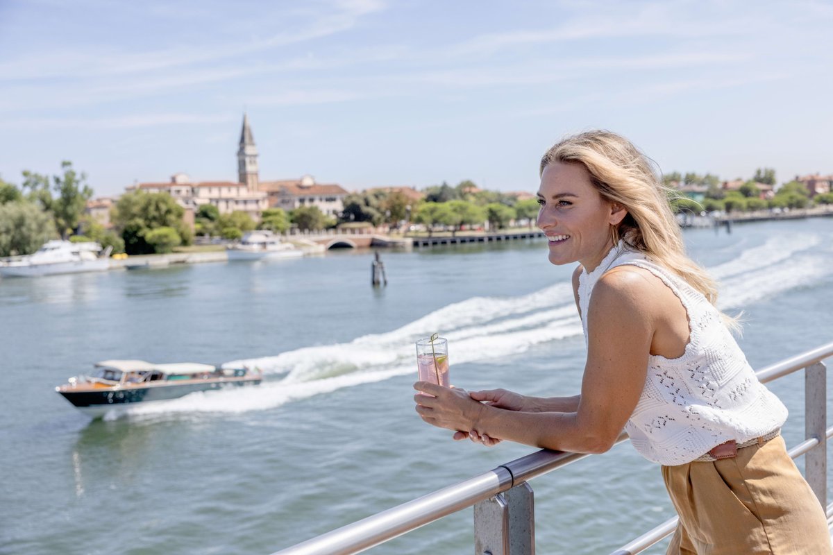 ShannonAlan's tweet photo. With small group excursions and kindred spirits who share a passion for exploring new destinations, Uniworld's 2026 itineraries offer a warm and welcoming environment for both experienced solo travelers and first-timers.  

✨ Book now to take advantage of Waived Single Supplemen https://t.co/KNYhjFVGlQ