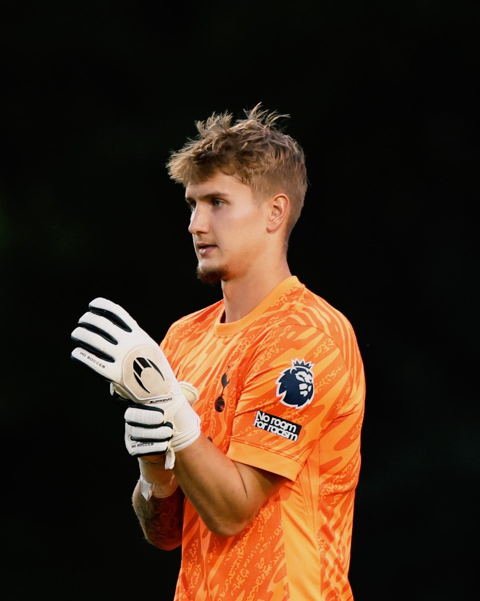Spurs_Academy's tweet photo. Luca Gunter has joined National League side Boreham Wood on loan for the 2026/27 season.

Good luck, Luca! 👋

🔗 https://t.co/rLSieY852b https://t.co/d39R1ZxGMq