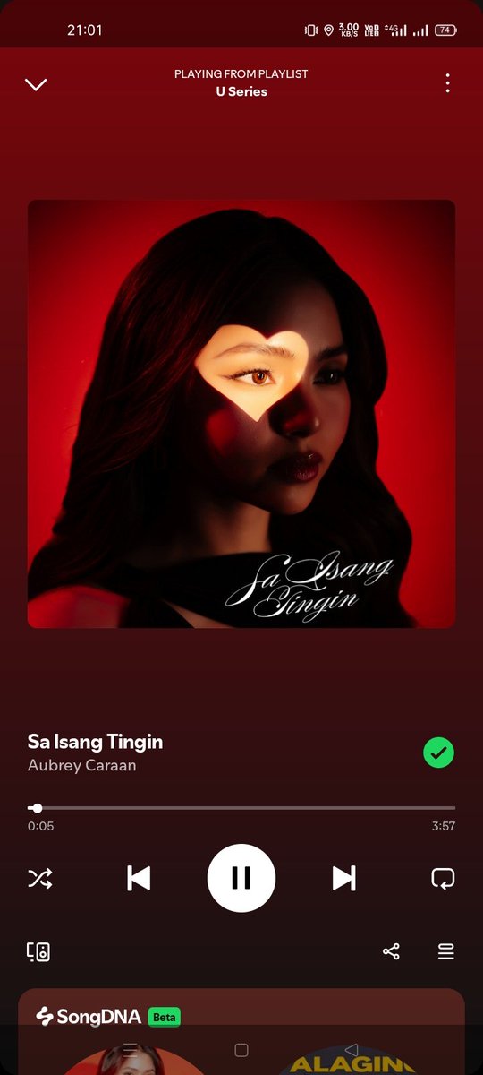 onlykrishell_'s tweet photo. stream na lang muna ang taong ito na hindi nakasecure na ticket w/ photo op 🙃 https://t.co/0ELKRxsnHE