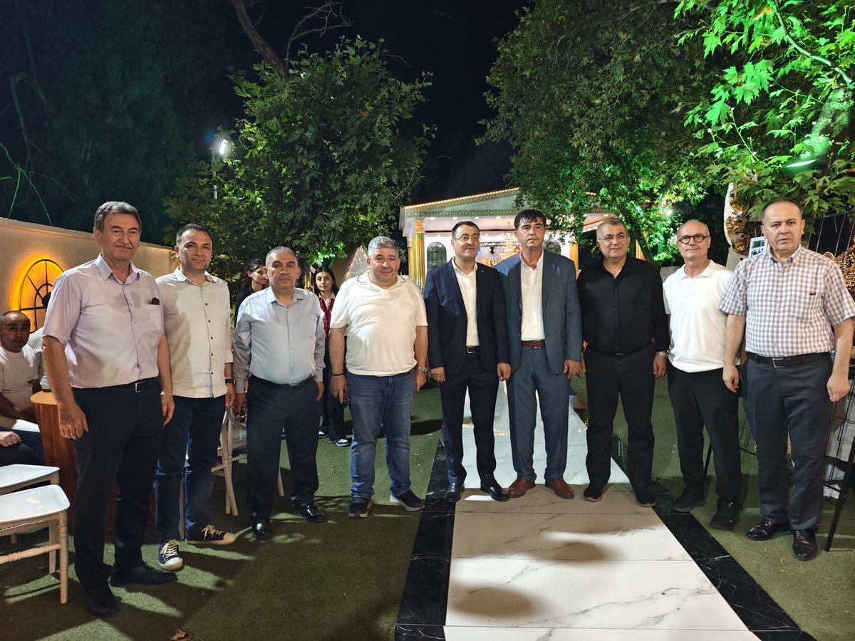 mesutoner45's tweet photo. Memur-Sen Manisa İl Temsilcimiz, Eğitim-Bir-Sen Manisa 1 Nolu Şube Başkanımız Sn. Ahmet Yasav'ın oğlunun düğün merasimine katıldık.

Büşra ve Hüseyin Said çiftine bir ömür boyu mutluluklar diliyoruz.

Rabbim iki cihan saadeti nasip etsin. https://t.co/EcNfKHZNlx