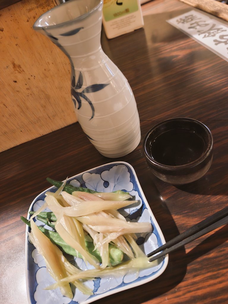 sunosu2011's tweet photo. 岐阜で
常識とか良心のある酒場は 大事にしなきゃね(*´-`)。

居酒屋なのに 店側からお客さんにキャバクラみたいに酒をせびるような店は マジでないと思ってる。
お客さん側から よかったら１杯飲んで！はアリですよ。その場合はありがたく頂戴いたします(_ _)。 https://t.co/dZT1gYXiLX