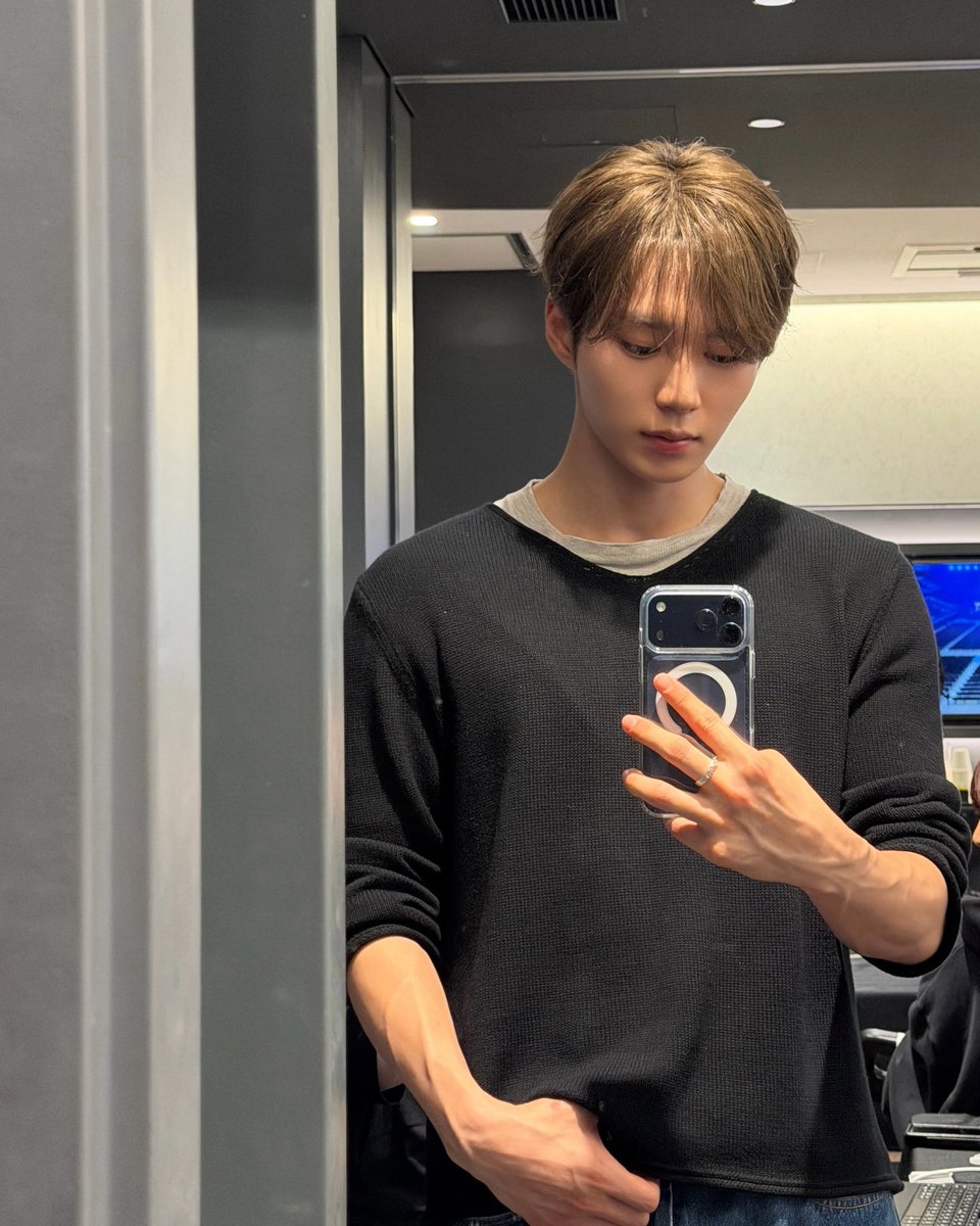boriguma's tweet photo. 260701 알디원 인스타 #준서

横浜での思い出 https://t.co/pYkm9vdRRJ