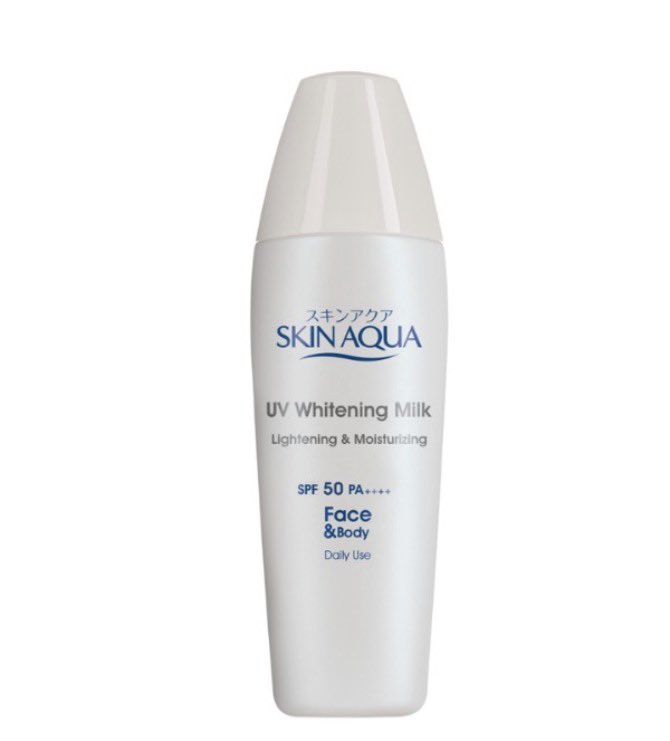 Nadiisootd's tweet photo. Nah kalau yang ini lebih cocok buat kamu yang kulitnya lagi ada masalah dark spot &amp; PIH. Suncreen ini mengandung Tranexamic Acid yang udah terbukti ampuh bisa mudarin dark spot. Plus tekstur nya juga enak, cair, jadi gampang di blend nya.

https://t.co/Ddgtmzl30q https://t.co/DYnIhtI34c