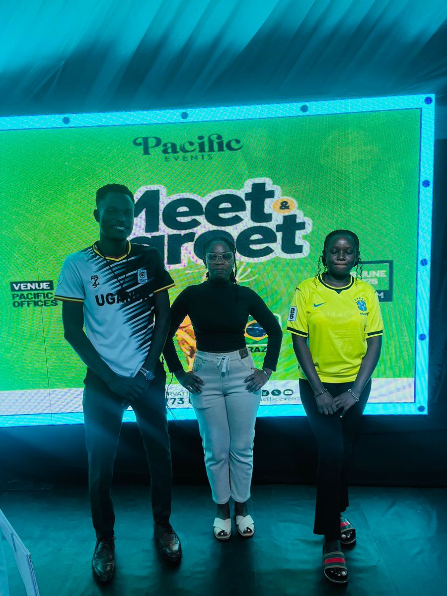 LegitB244's tweet photo. We met again tonight 🙏🙏at @PacificEventUg_ for the @FanfestUg meet and greet as Congo hits @England https://t.co/grcg9TCzZU