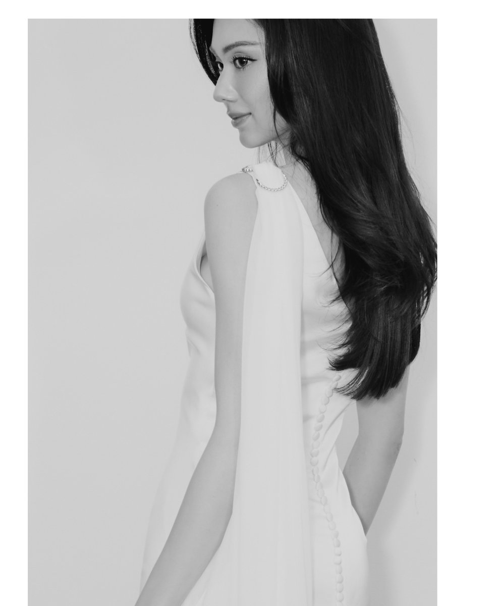 lalinalenaph's tweet photo. #lalinalena #ลีน่าลลินา https://t.co/ADjZtubw85