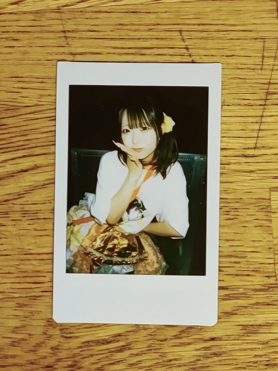 Su_27ZE's tweet photo. ちゆちゃんのチェキはあきらめたけど記念に生誕Tシャツのにいなさんは撮ってきた😊 https://t.co/YaOeVFZO51