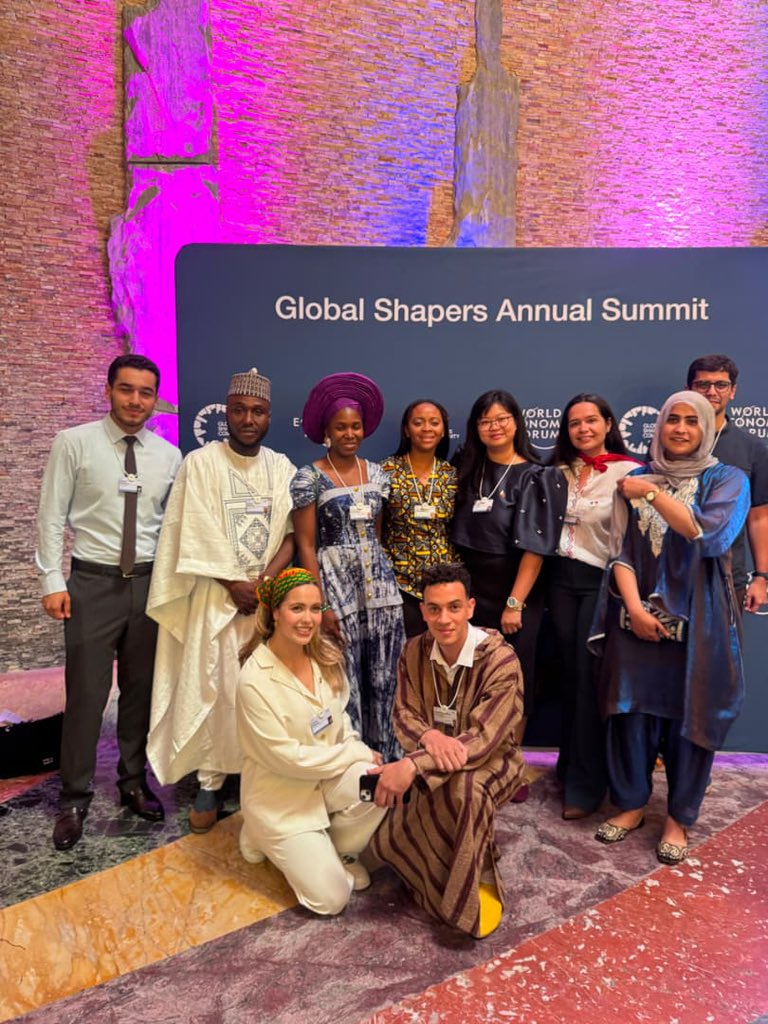 ktGlobalshapers's tweet photo. Every year, one Curator carries the hopes, stories, and spirit of our Hub to Geneva, joining fellow Curators from over 500 Global Shapers Hubs worldwide to learn, connect, and build a better future together. https://t.co/n86z0gvRtS