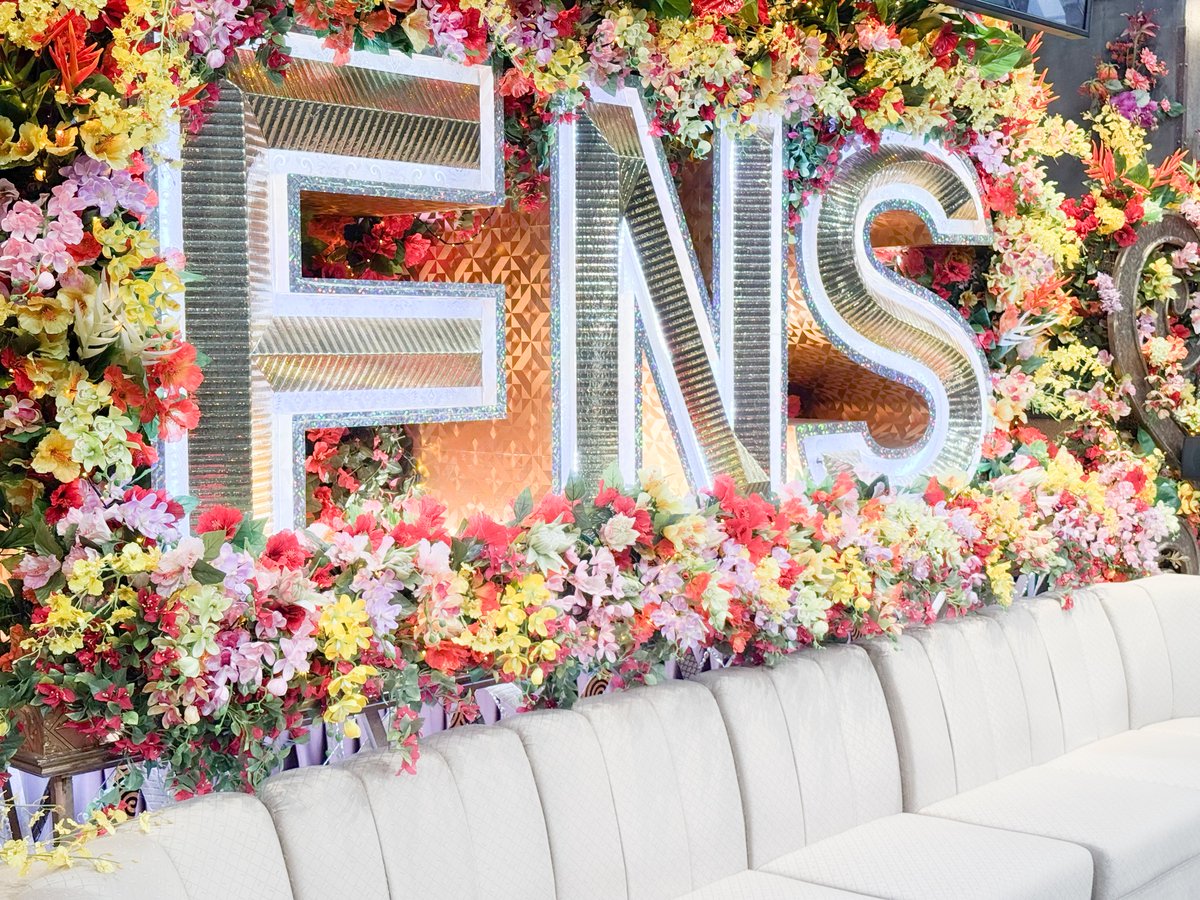 fns_kayousai's tweet photo. ✨🌴 #FNS歌謡祭夏 🏝️🍉
#TVer #FOD での
#見逃し配信 がスタートしました！

時間帯毎に順次アップされていくそうです💻
▶️  https://t.co/orvIEqf5Ax
▶️  https://t.co/mZreXTFtYs

帰宅中や外出先など
テレビのない場所でもお楽しみいただけます！ https://t.co/Tl4oghjVZy
