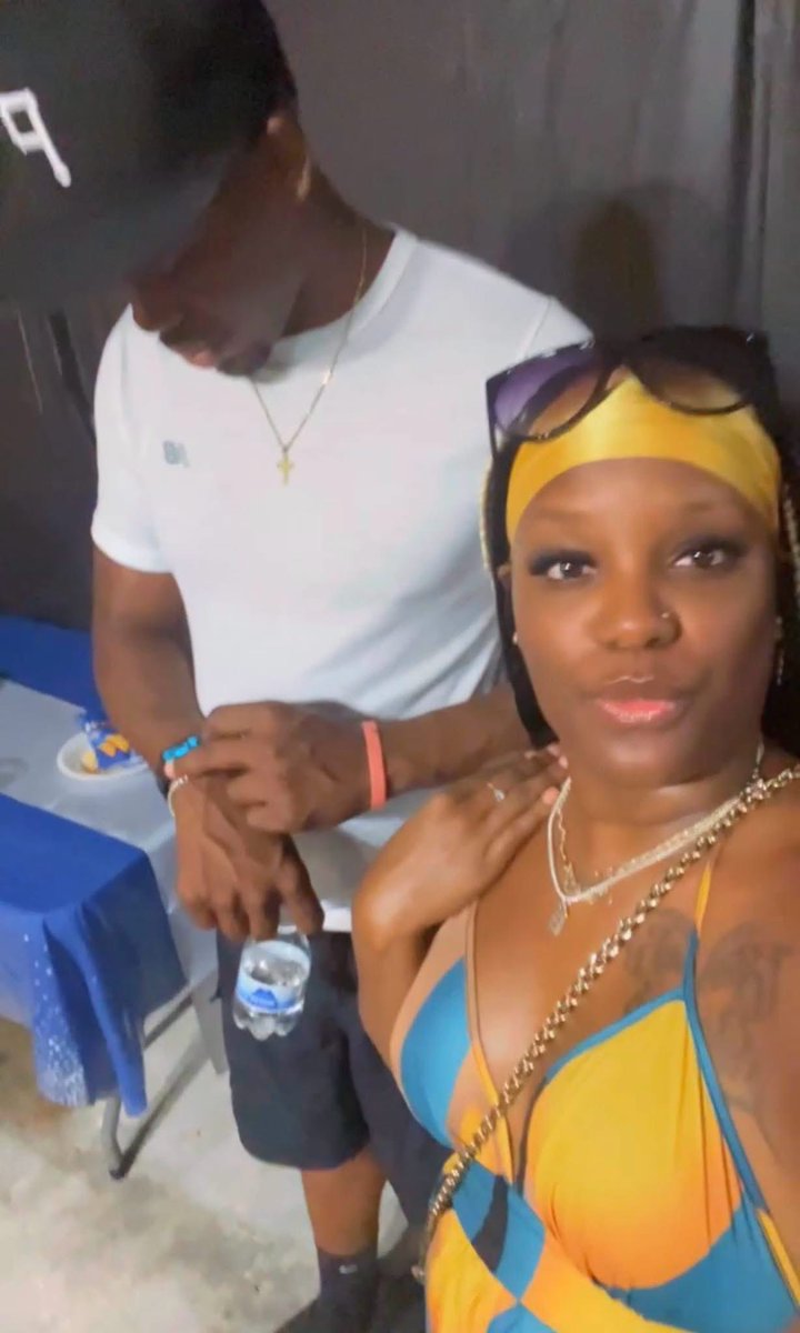 Bigking457's tweet photo. I can’t stand a jealous man
So yesterday I went to my family cookout with my boyfriend and YES I also invited my baby daddy. Before y’all start my baby daddy is still cool with my family and they’ve known him for years. He’s the father of my KIDS and my family wanted him there to https://t.co/9zxU6fG0fm