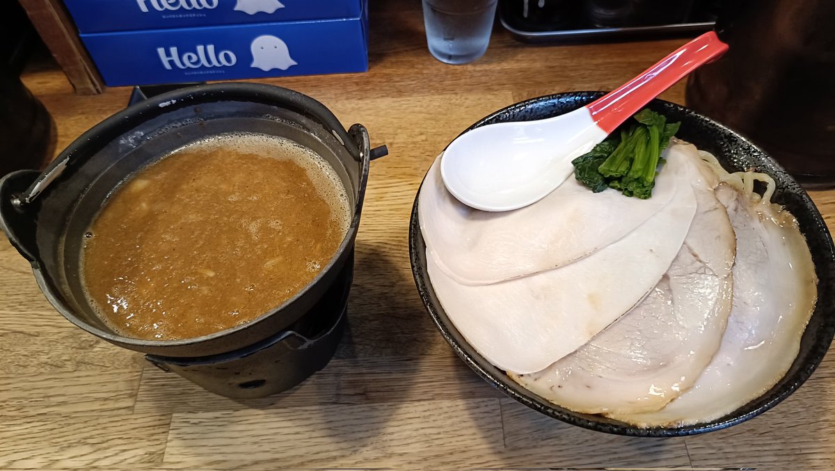 jeehades14's tweet photo. 今日のつけ麺 https://t.co/mN3oldrfZo