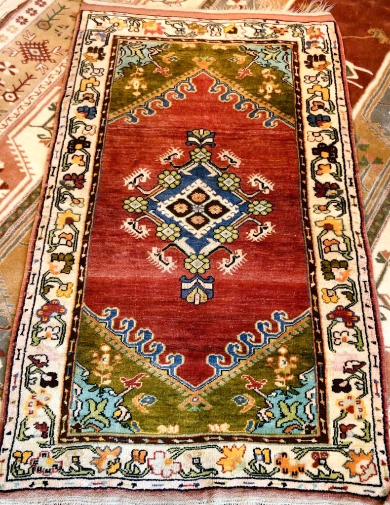 kamiloz09's tweet photo. Halı&amp;kilim güzelliklerimizden yeni bir buket paylaşımı yapmanın zamanı geldi sanki... Buyrunuz... https://t.co/anHhUEtr0l
