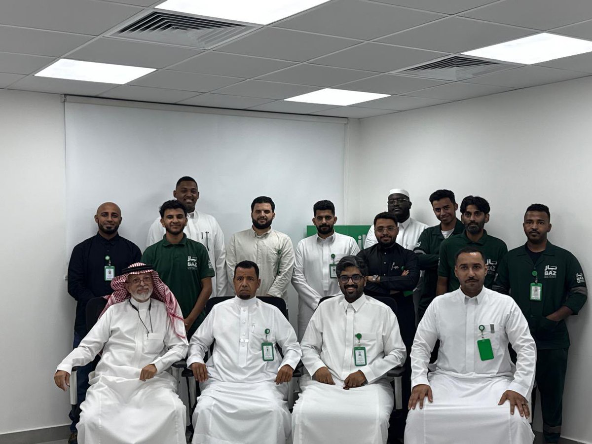 tcdaksa's tweet photo. ضمن البرامج التدريبية التي نفذناها لمنسوبي شركة باز، أُقيم برنامج إدارة الوقت، الذي قدّمه عضو مجلس الإدارة أ.فوزي النويهي. وأكد أن الإدارة الفاعلةتبدأ بالتخطيط الجيد،وتجزئة المهام، وتوزيعها على المهام ذات المردود الأعلى،بما يسهم في تحقيق التوازن بين استثمار الوقت وفاعليةالإنتاجية https://t.co/yZCPc0WPRs