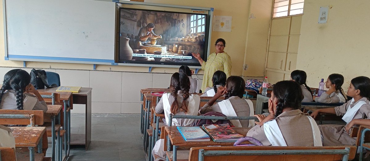 DrPoonam_doe's tweet photo. β¨Today, the classroom found its heartbeat again.β€οΈπ§¬π₯°
The holidays may be over, but the joy, energy, & endless possibilities have just returnedβwith every smiling student who walked through the door.π§βπ«π§βπ»
#SKVPocket4
#WelcomeBackStudents #TeacherJoy #BackToSchool
@Dir_Education https://t.co/m8jgPCS7e3