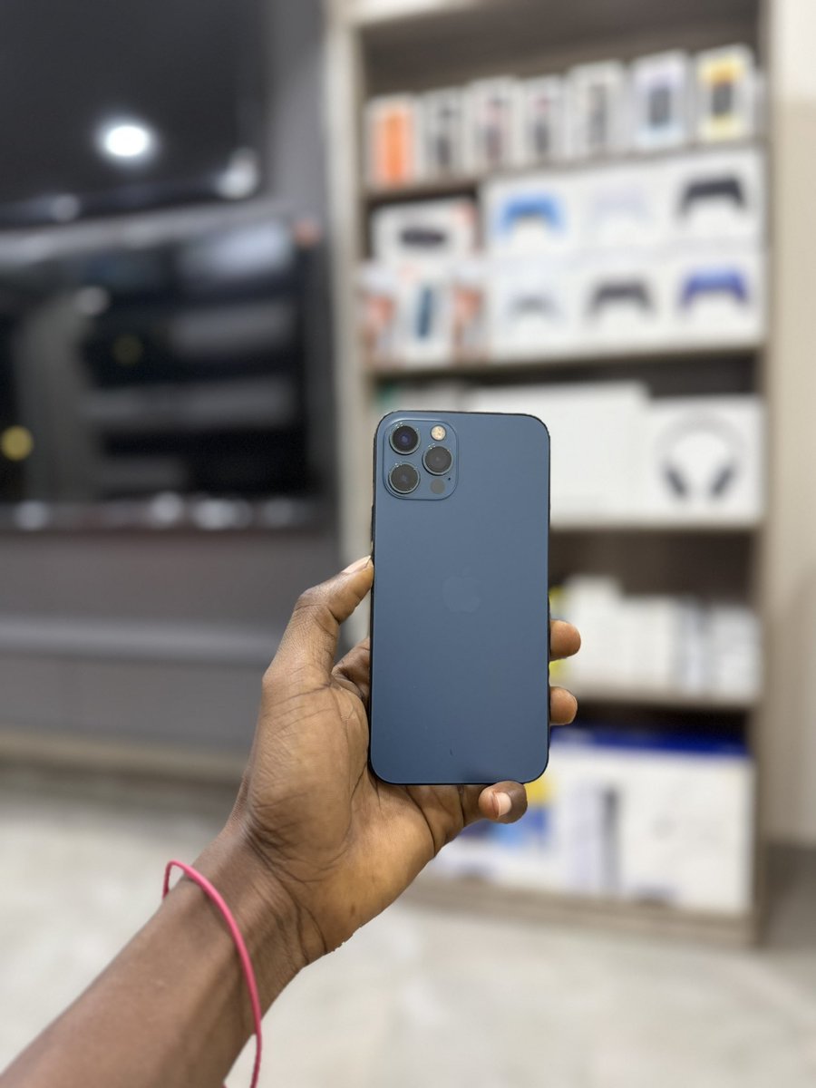 manager___20's tweet photo. iPhone 12 Pro 128gb sim unlocked 
73% ( Service )

GH₵ 2,499

Talk to us !
☎️053-600-7566 https://t.co/8pTz4an1aP