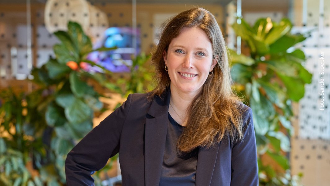 MKBNL's tweet photo. Vandaag is Marijke Vuik gestart als voorzitter van MKB-Nederland (@voorzittermkbnl)

Marijke is een ondernemer pur sang en al jaren bestuurlijk actief. Ze wil zowel het ondernemerschap als het werkgeverschap weer aantrekkelijk maken, zodat ondernemers kunnen doen waar zij goed in zijn.