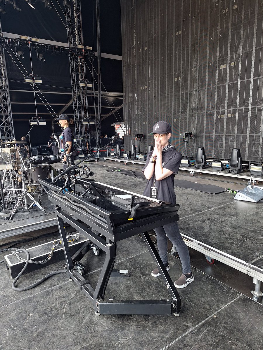 LuxWombat's tweet photo. I'm still thinking about what we were able to experience 24h ago thanks to LPU nd still feels surreal 💖
This is once in a lifetime experience, cant say how lucky and grateful I feel towards the whole team 🙏
I had also the chance to realize one of my wildest dream, insane�� https://t.co/285VtgLVym