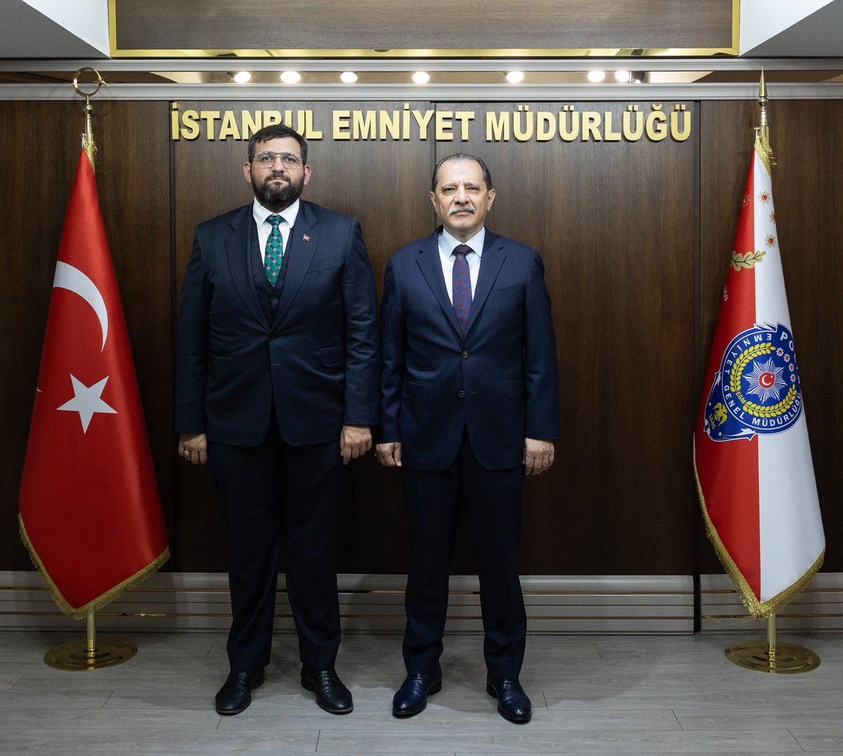 RecepTahaENGN1's tweet photo. İstanbul İl Emniyet Müdürümüz Sayın Selami Yıldız’yı ziyaret ederek istişarelerde bulunduk. 

Megakent İstanbul’un huzur ve güvenliği için fedakarca görev yapan emniyet teşkilatımızın her bir mensubuna şükranlarımı sunuyor, Sayın Müdürümüze misafirperverliği için teşekkür ediyorum.

@istanbul_EGM 
@selamiyldz3310