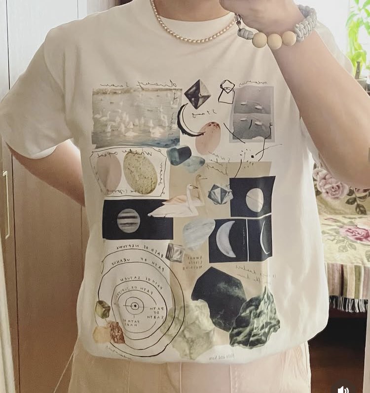 trcttn's tweet photo. 夏はワンピースばかり着てましたが最近可愛いTシャツに沢山出会えたのでTシャツコーデをいろいろ楽しんでます。
うちの会社はオフィスカジュアルではなくカジュアルスタイル推奨らしいので、キレイめなスラックスやパールなんかと合わせて仕事にも着ていきます♪ https://t.co/L4q4bdCQVi