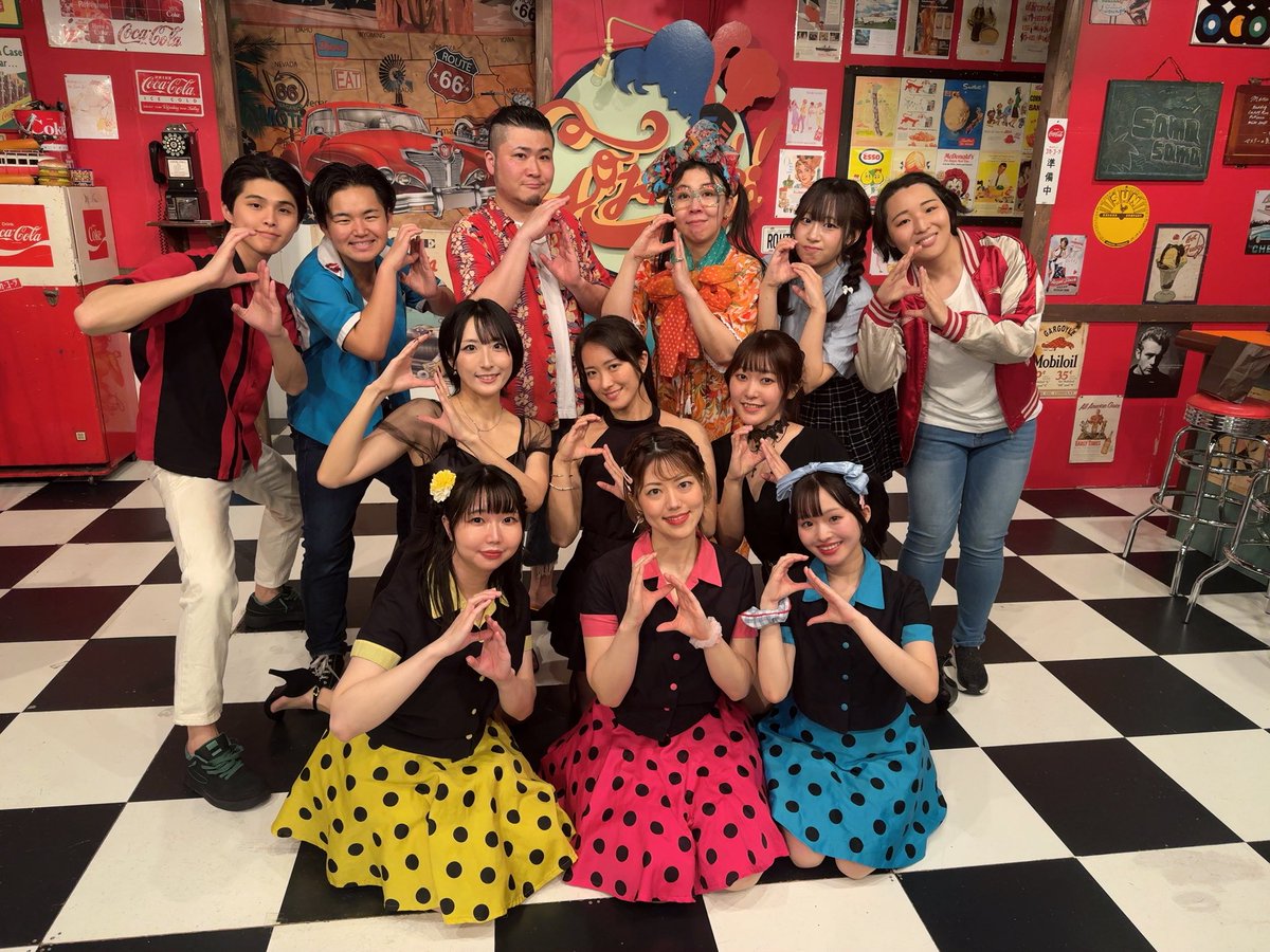 uni_220228's tweet photo. A班初日終了〜‼️
いろんな事がありましたね😂

ご来場頂いた皆様ありがとうございました‼️

まだチケット余ってますよ👀✨‼️

このジャケットピッタリなんです、
来て帰りたい🥺

#栗JET https://t.co/gJlsr8mQ4c