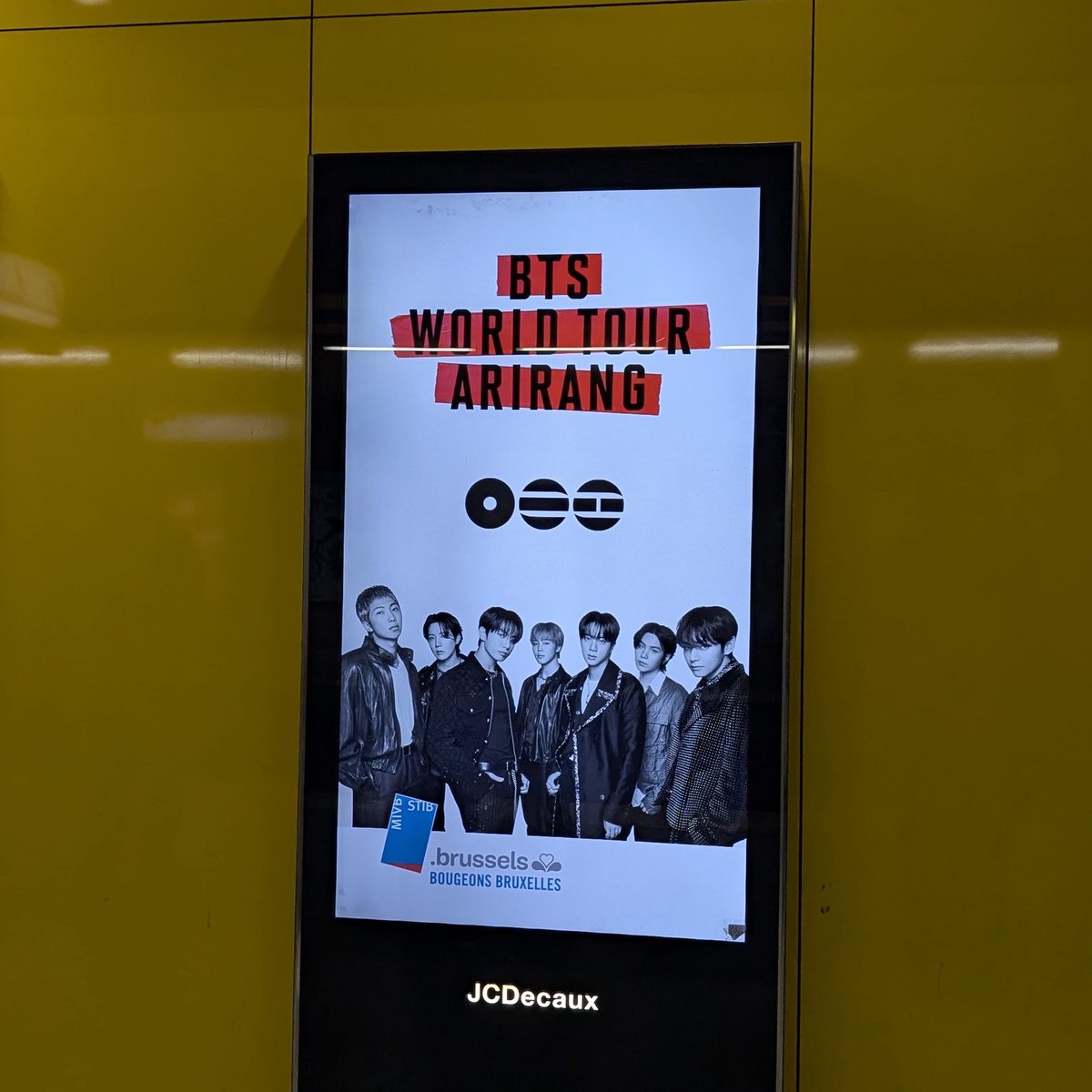 ZER0XBLACK's tweet photo. 📍Brussels 
#BTS #방탄소년단 @BTS_twt https://t.co/G4wpCVE0N1