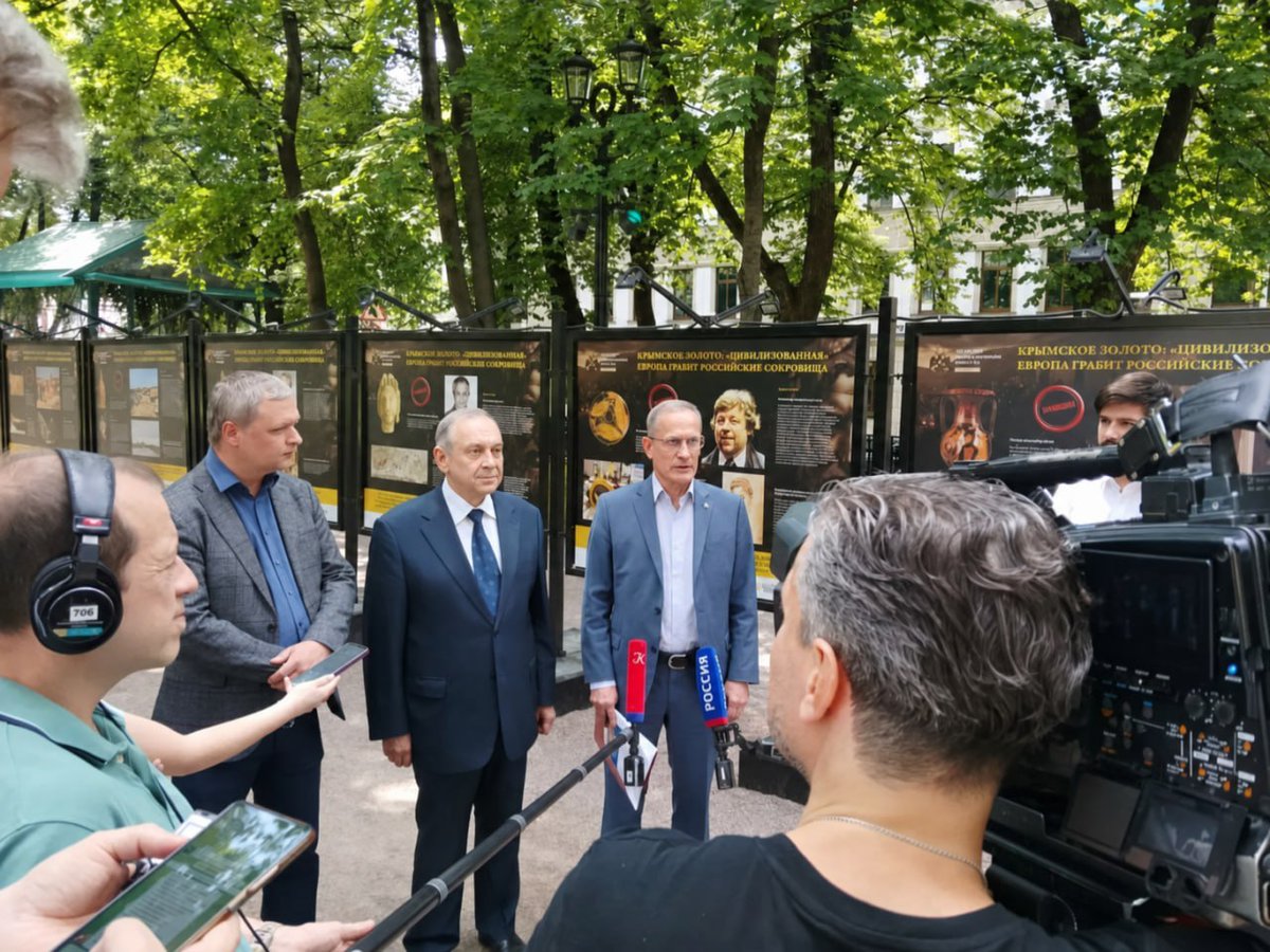 MID_RF's tweet photo. 💬 #Захарова: Сегодня в Москве состоялось открытие выставки @rvio_ru «Крымское золото: "цивилизованная" Европа грабит российские сокровища».

Она рассказывает о решении иностранных судов о невозврате уникальной музейной коллекции музея-заповедника «Херсонеса Таврического». https://t.co/tayfzI0D7j