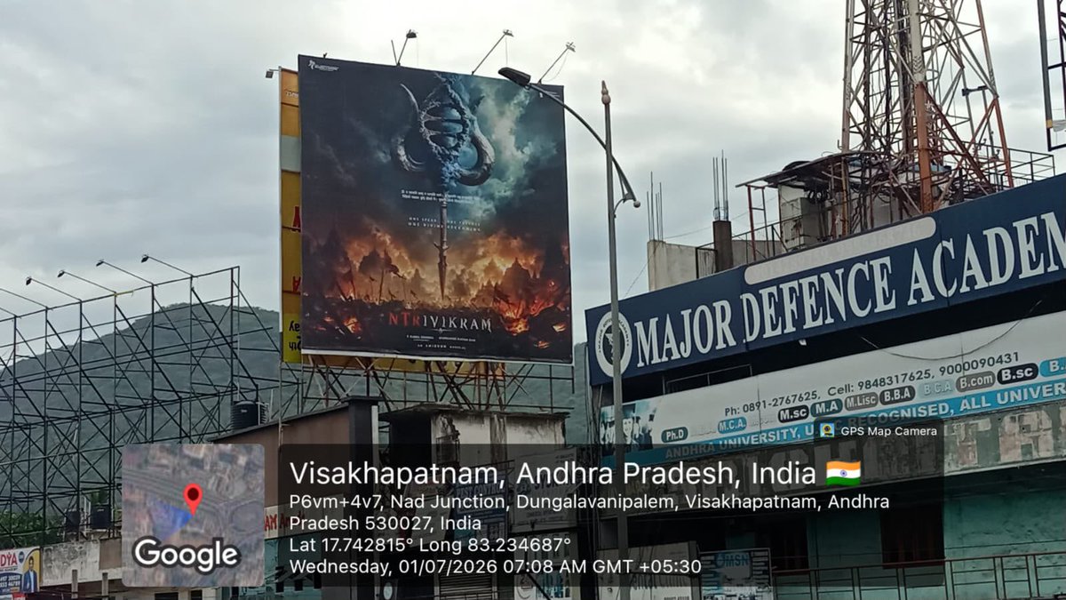 worldNTRfans's tweet photo. 🚨 UTTARANDHRA ERUPTS FOR THE MAN OF MASSES🔥🔥🔥

100+ Hoardings of Man of Masses @tarak9999 Anna’s #NTRxTrivikram announcement poster have taken over Vizag, Vizianagaram, Srikakulam, Anakapalli, Gajuwaka & all across Uttarandhra💥

Just an announcement and the madness is already on another level 🔥📈

#GOW #GodOfWar 🛡️🔥

 @NANDAMURIKALYAN @vamsi84 @haarikahassine @NTRArtsOfficial
