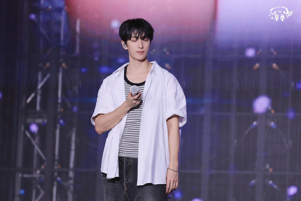 HuJiau's tweet photo. :
20260620 SEVENTEEN 10th Carat Land

#세븐틴 #도겸 #이석민 #ドギョム
#SEVENTEEN #DOKYEOM #DK #李碩珉 https://t.co/MSIKe5aqFJ