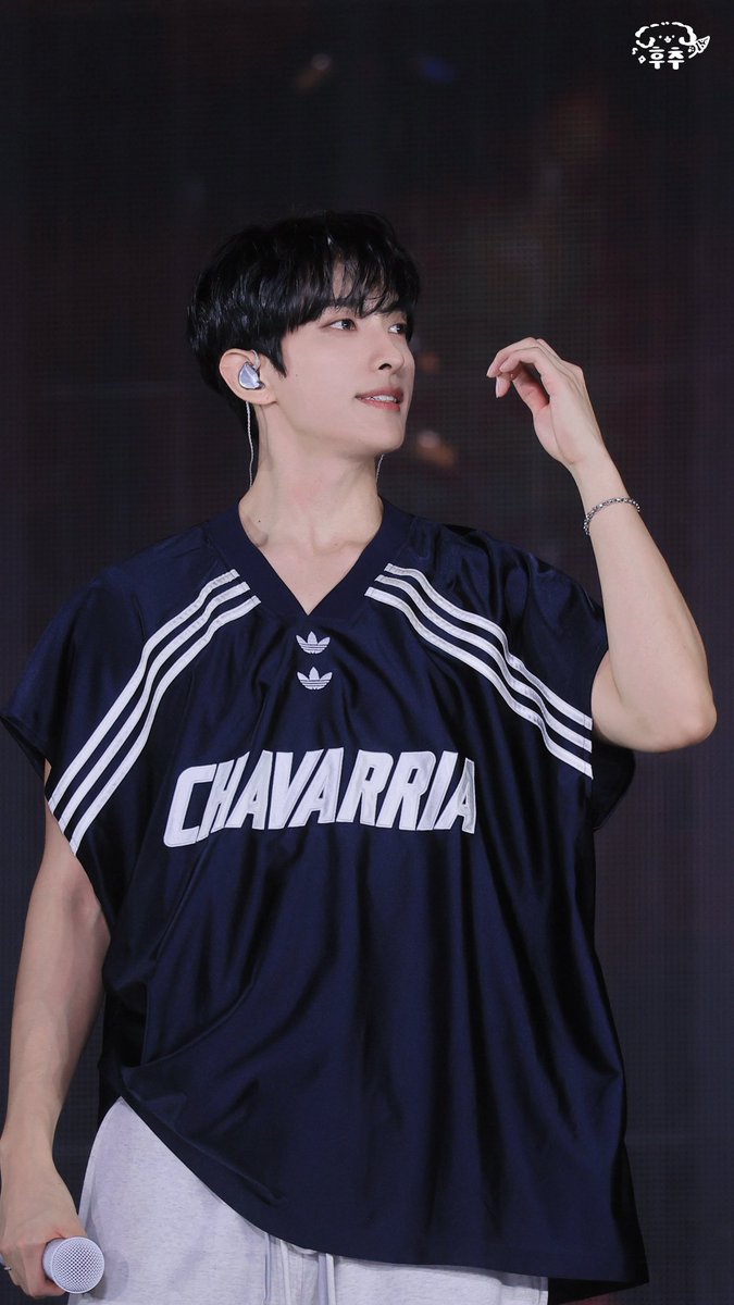 HuJiau's tweet photo. :
20260620 SEVENTEEN 10th Carat Land

#세븐틴 #도겸 #이석민 #ドギョム
#SEVENTEEN #DOKYEOM #DK #李碩珉 https://t.co/MSIKe5aqFJ