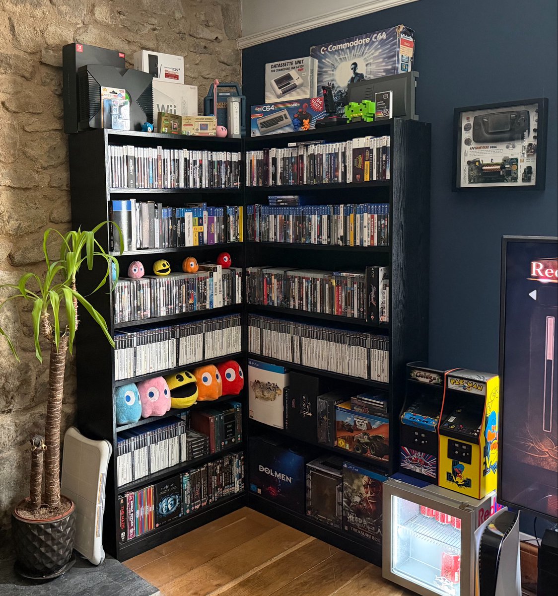 16bitnostalgia's tweet photo. @PlayStation What are you doing to your loyal players? This is not the way https://t.co/KslKAXQIy3
