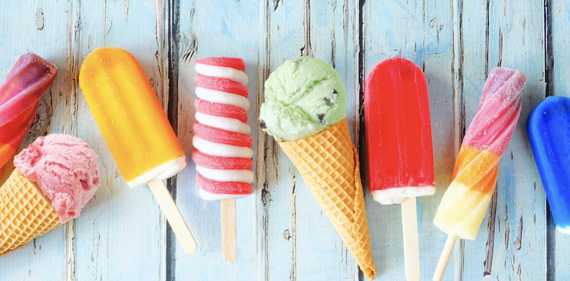 ArtEddy3's tweet photo. Top 5 Summertime Treats! Now that we are in the summer months, I did a top five list of the best snacks and desserts for the season. What is your favorite summertime dessert? https://t.co/pxcXMxQ5kr #summertime #dessert #traditions #summer #treats https://t.co/xqm30CQlxm