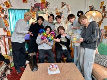 1127_I997_'s tweet photo. こんばんは！！いよいよ明日で横*浜*公*演*最*終*日*になります！s*e*c*o*n*d*z*のみんなの声援届いてました😊いつもたくさんの応援、ありがとうございます！明日横*浜*公*演*最*終*日*もみんなで楽しもうね！いつも応援ありがとうございます！！ https://t.co/yfCvRDVpaN