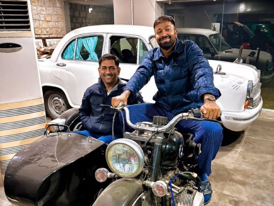 Ben10Brevis's tweet photo. Just one phone call from MS Dhoni and Hardik Pandya will land in CSK 💛 https://t.co/OYZiUsxrD4