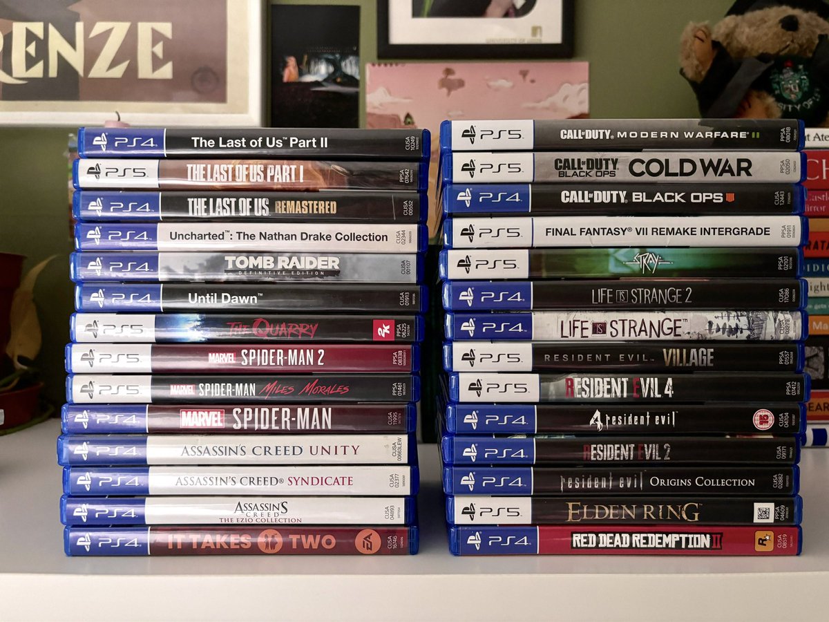 sehaniine's tweet photo. physical media for ever and ever https://t.co/oJjrk7fVdK