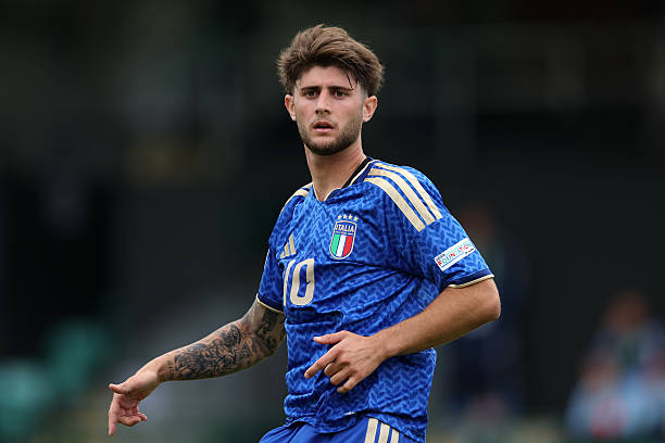 MilanPosts's tweet photo. 📰 @NicoSchira: Rúben Amorim learned that AC Milan had a 50% sell-on clause for Liberali, he reactivated contacts with the young player. When Liberali left the club, he reportedly felt "mistreated," particularly because of Zlatan Ibrahimović, as he believed he was overshadowing Zlatan's son.
