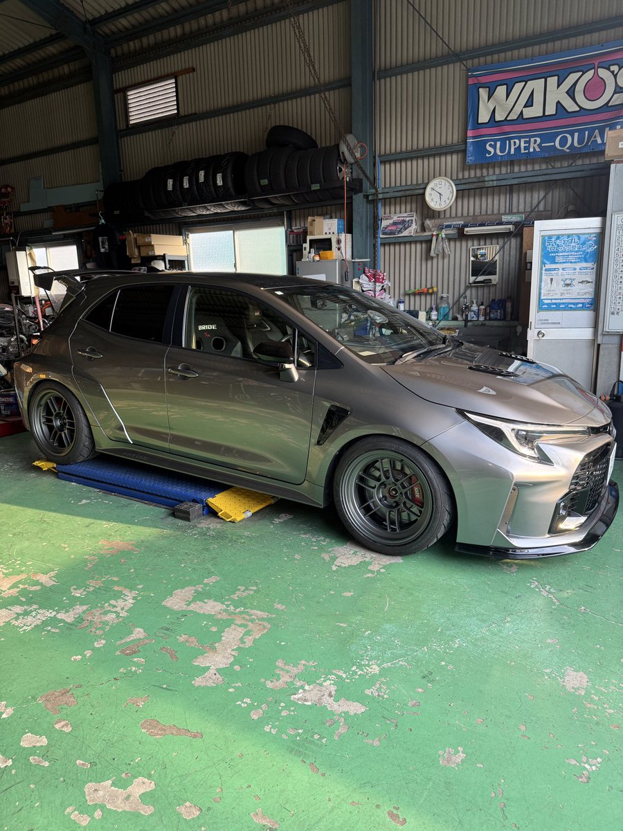 satellitegarage's tweet photo. 諸事情によりホイル変更😅
18inch9.5J＋12に265/35でムチムチ
フェンダー引っ掛けそうな気がする💦💦 https://t.co/MNVmOgmo7S