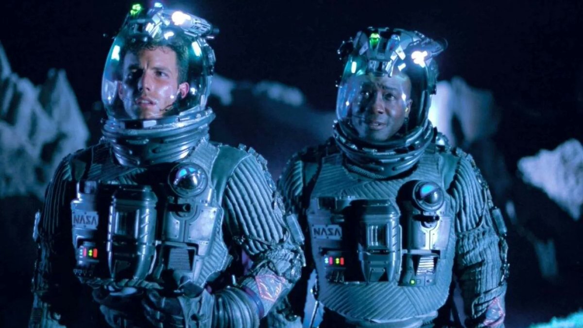 ILoveToTalkFilm's tweet photo. ARMAGEDDON was released on this day- July 1, 1998 https://t.co/eMNjmDQsAu