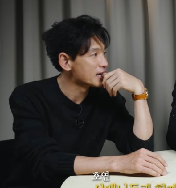 MoonJong_love's tweet photo. 황정민ㅈㄴ예쁘고아름답고미모의중년이고몸도보기좋게말라있고그래서ㅈㄴ지켜드리고픔아름답다 https://t.co/aJdy1VM4TR