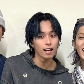 attakaituna's tweet photo. ｯｴ〜〜〜〜〜⁉️⁉️⁉️⁉️⁉️
ブルーブラックセンター分け襟足長め
or
金髪耳かけ流し前髪襟足長め
がｲｲﾅ〜〜〜〜〜〜〜〜‼️‼️‼️‼️‼️‼️‼️

💁✂ by  #川口蒼真 #キドフェノログ #KIDPHENOMENON OFFICIAL FAN CLUB https://t.co/z8PWlCCAdT https://t.co/Kgjg6116Un