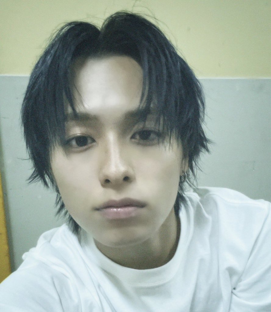 attakaituna's tweet photo. ｯｴ〜〜〜〜〜⁉️⁉️⁉️⁉️⁉️
ブルーブラックセンター分け襟足長め
or
金髪耳かけ流し前髪襟足長め
がｲｲﾅ〜〜〜〜〜〜〜〜‼️‼️‼️‼️‼️‼️‼️

💁✂ by  #川口蒼真 #キドフェノログ #KIDPHENOMENON OFFICIAL FAN CLUB https://t.co/z8PWlCCAdT https://t.co/Kgjg6116Un