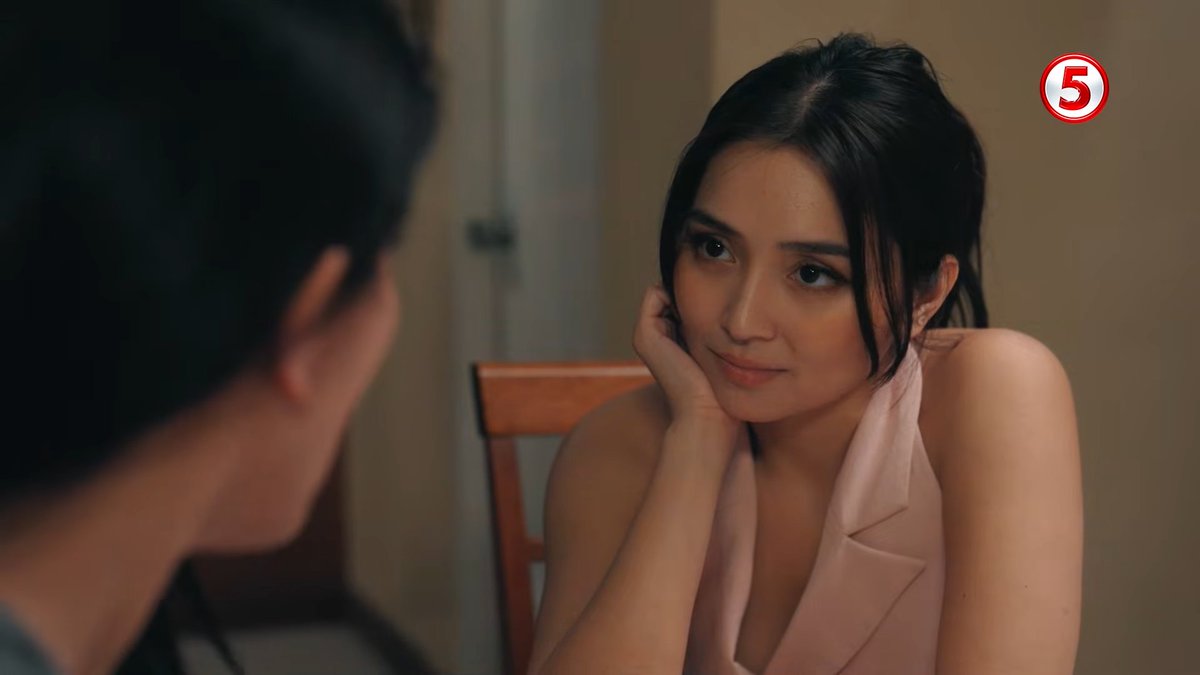 News5PH's tweet photo. ‘SOMEONE, SOMEDAY’ SA TV5!

Ipinasilip na ang mga aabangan sa “Someone, Someday” na pagtatambalan ng Asia's Superstar na si Kathryn Bernardo at aktor na si James Reid.

#SomeoneSomedayTV5
#TodoMaxPrimetimeTV5

📸: TV5 https://t.co/0PqxMqkBvh
