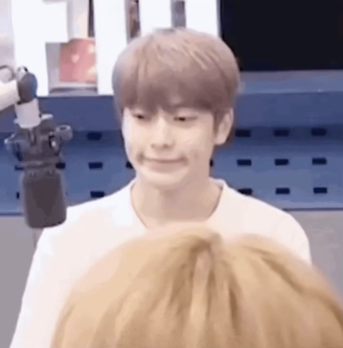 hslroses's tweet photo. jaehyun evan interaction WHEN https://t.co/mBnciMn6pW