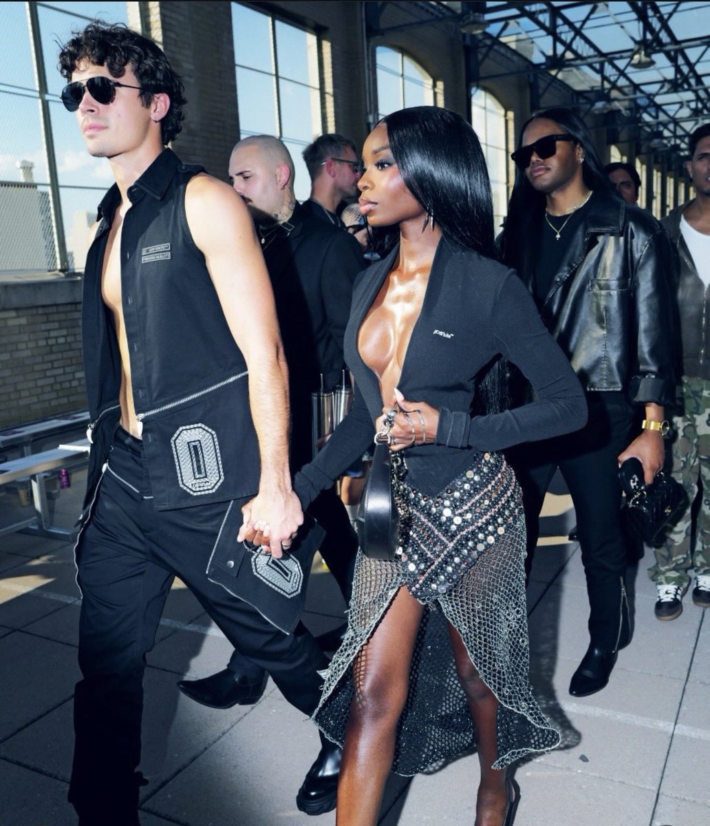 blacktwiterthrd's tweet photo. Nic and Olandria🔥 https://t.co/90g1ErjDzT