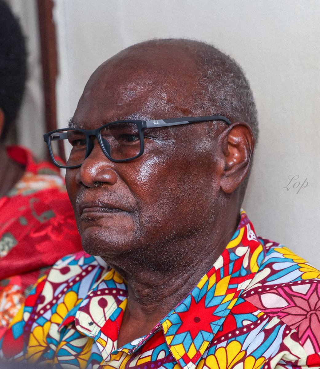 tibzkarts2's tweet photo. This man is married to Miria Matembe who served on the Uganda Constitutional Commission in 1989. She is now facing charges of “sectarianism”. Seeing someone of his stature in court says a lot how our country pays retired public servants. https://t.co/Ifso7QTZ5b