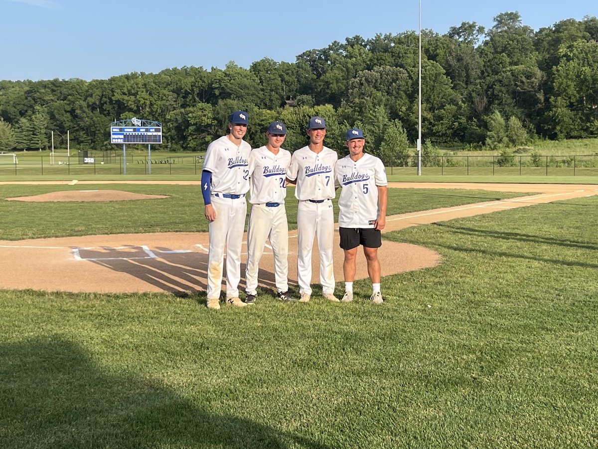 VMBaseball2026's tweet photo. Honored 4 Seniors last night couldn’t be more proud of these 4 representatives of our program. Congratulations and thank you to all four and their families. Now time to get healthy and play good baseball. #VanMeterBaseball https://t.co/ZTnqg0Oxcw